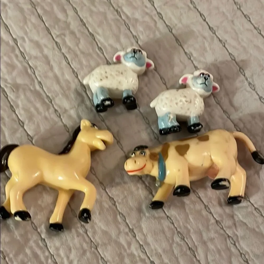 Vintage VTG Sesame Street 4 piece Animal Action Figures Playset from Farm set.